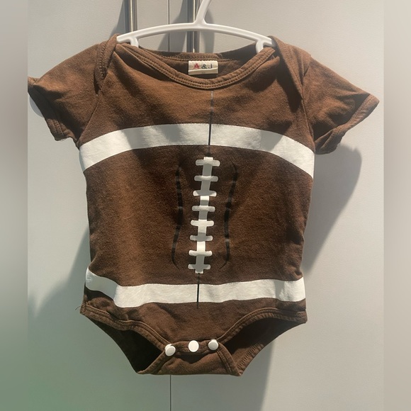 💫Baby Footbxll Onesie - Picture 1 of 3